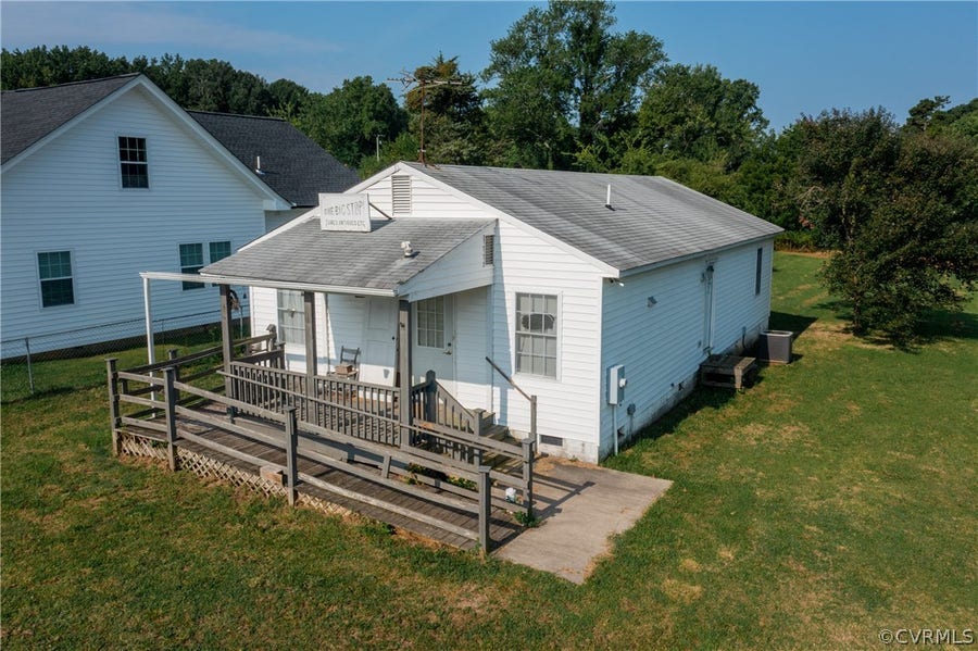 Property photo for 815 Mineral Avenue, Mineral, VA