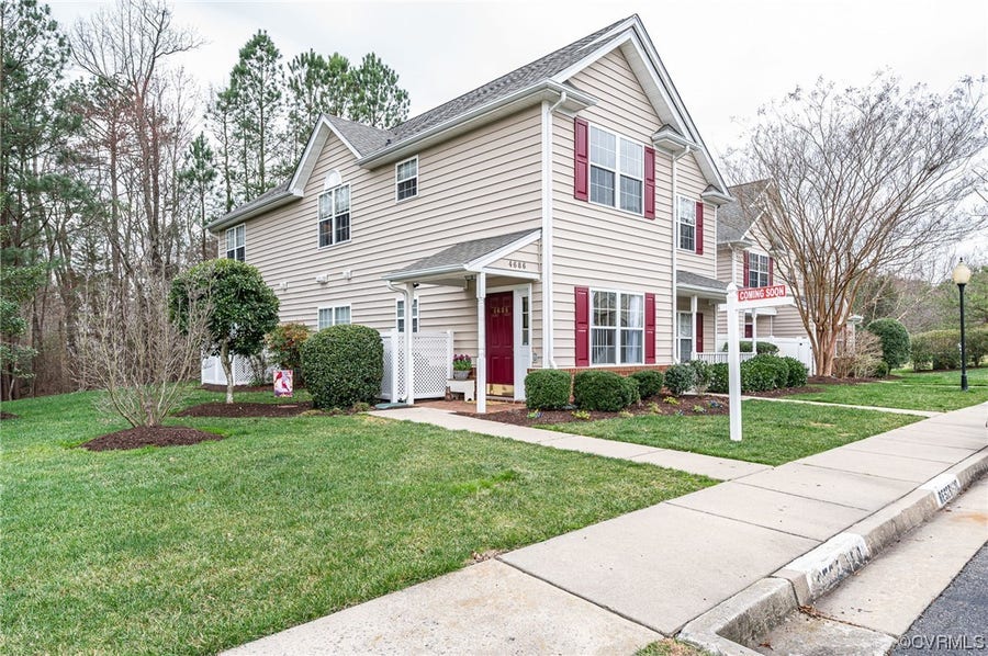Property photo for 4686 Twin Hickory Lake Drive, Glen Allen, VA