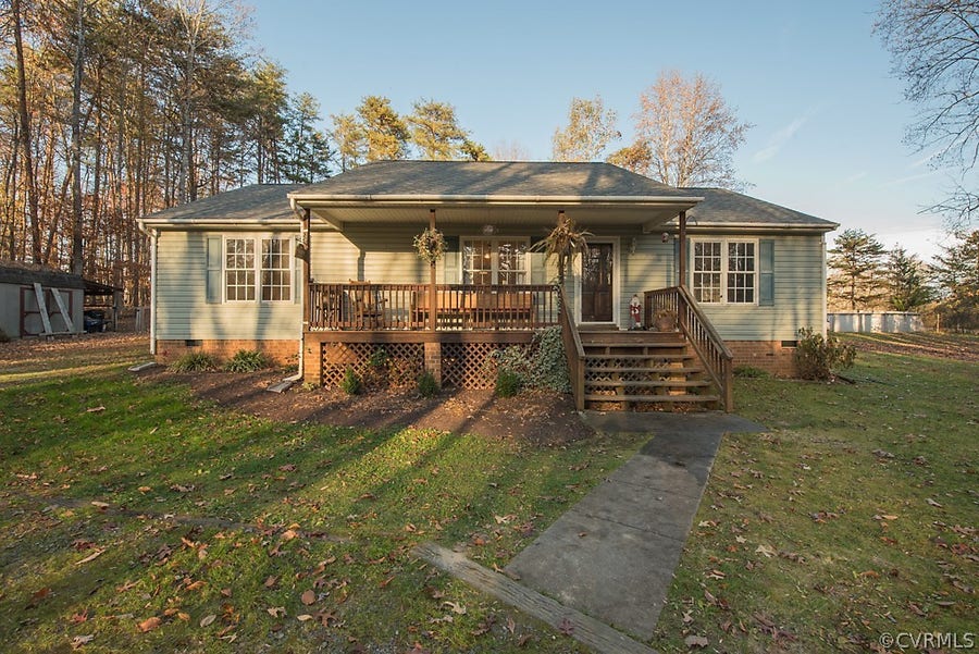Property photo for 118 Oak Ridge Road, Mineral, VA