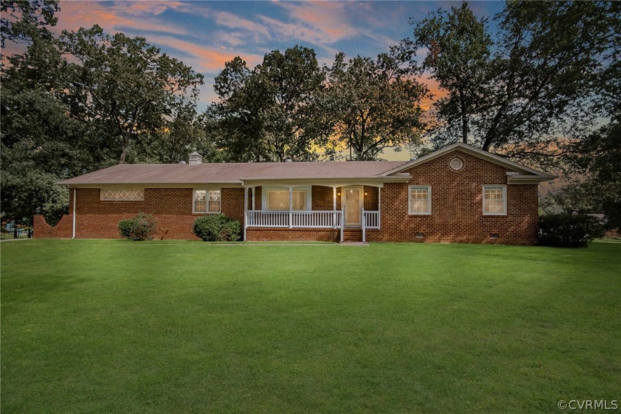 Property photo for 2806 Melanie Lane, Sandston, VA