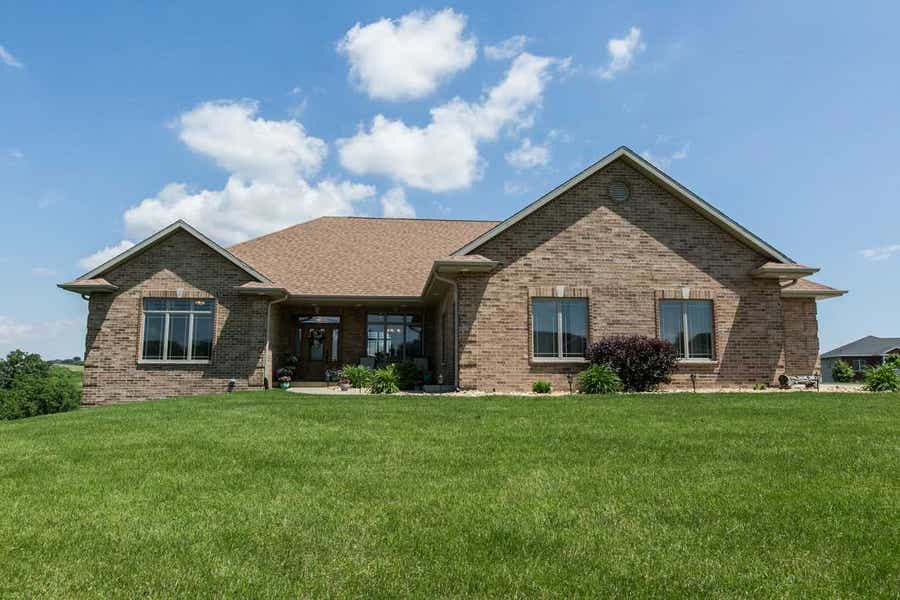Property photo for 13917 Sage Valley Court, Dubuque, IA