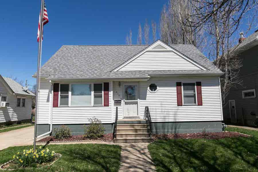 Property photo for 219 E. 7th Street, Monticello, IA