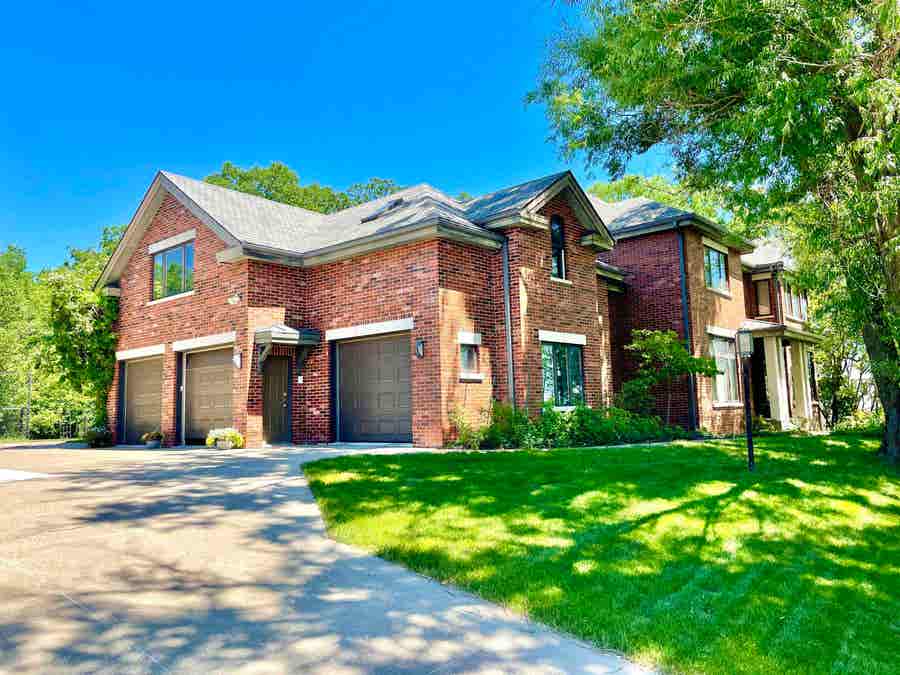 Property photo for 1350 Valentine Drive, Dubuque, IA