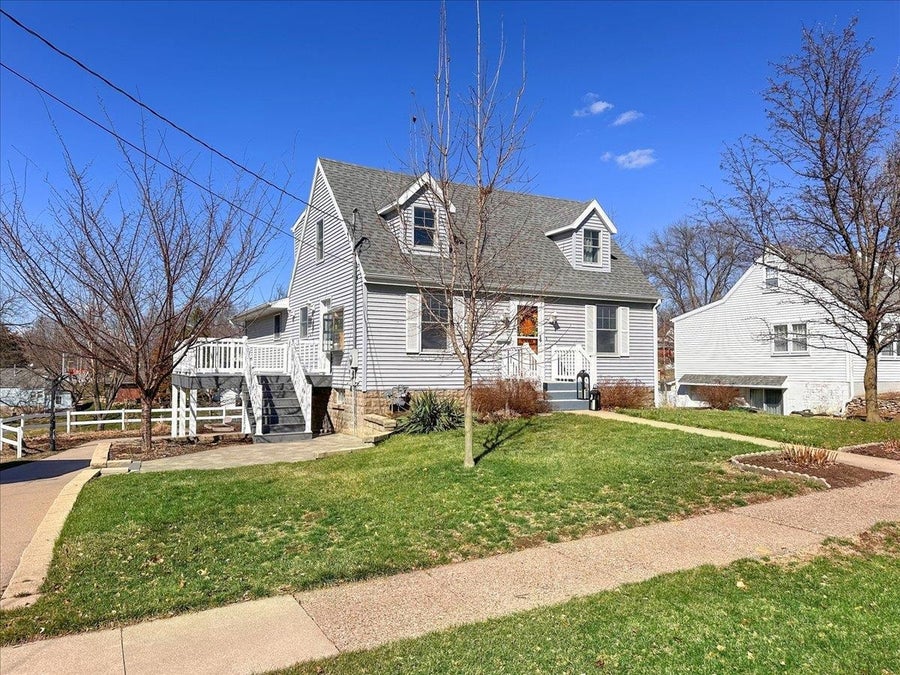 Property photo for 2125 Simpson Street, Dubuque, IA