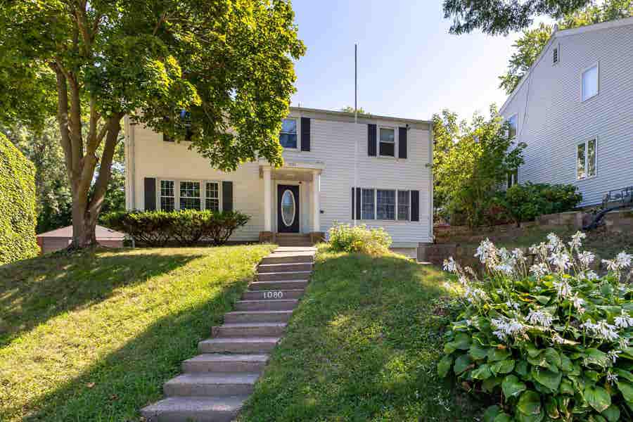 Property photo for 1080 Nowata Street, Dubuque, IA