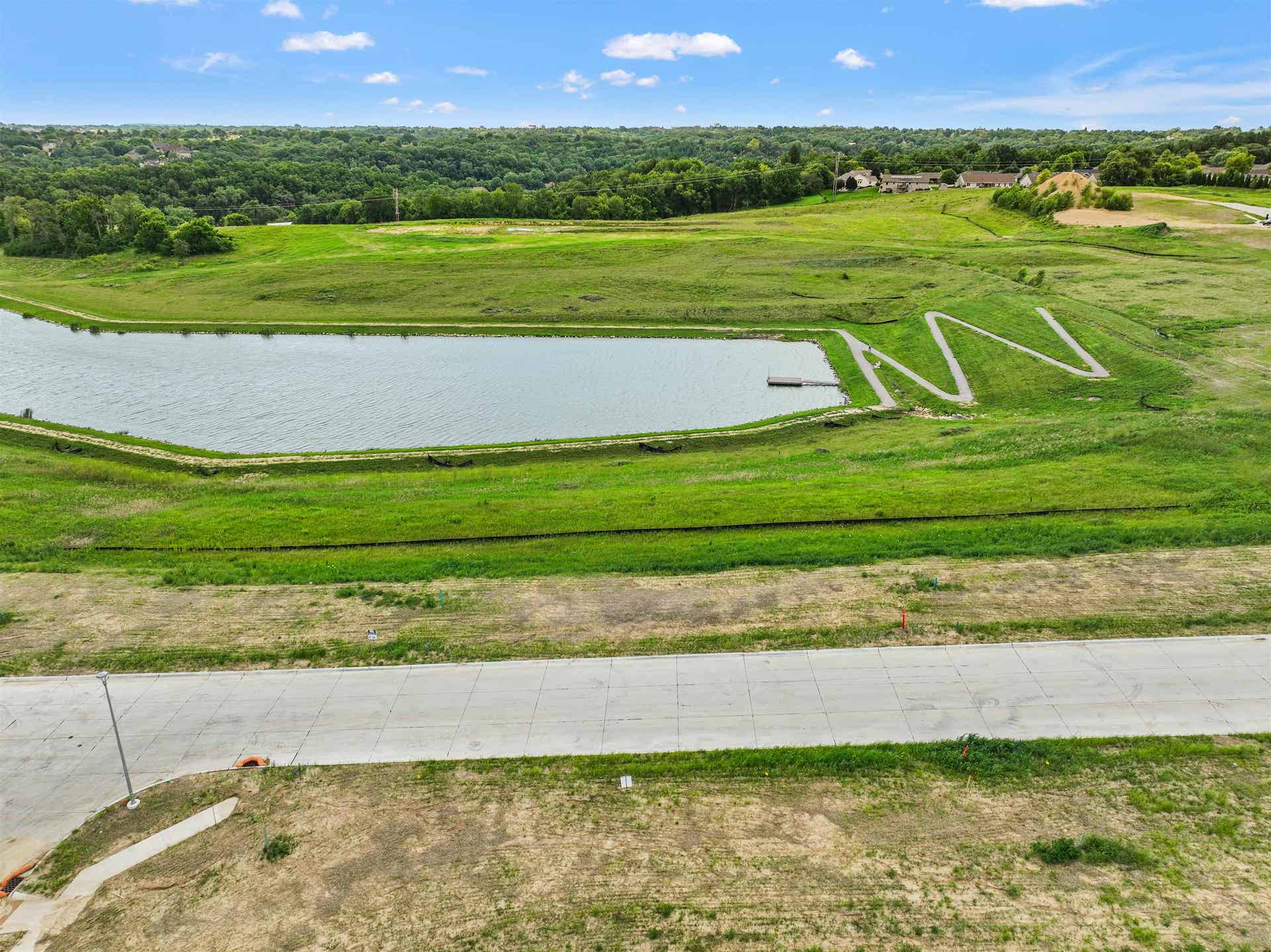 Lot 86 Waterbridge Lane, Dubuque, IA 52003 Lot 86 Waterbridge Lane, Dubuque, IA 52003