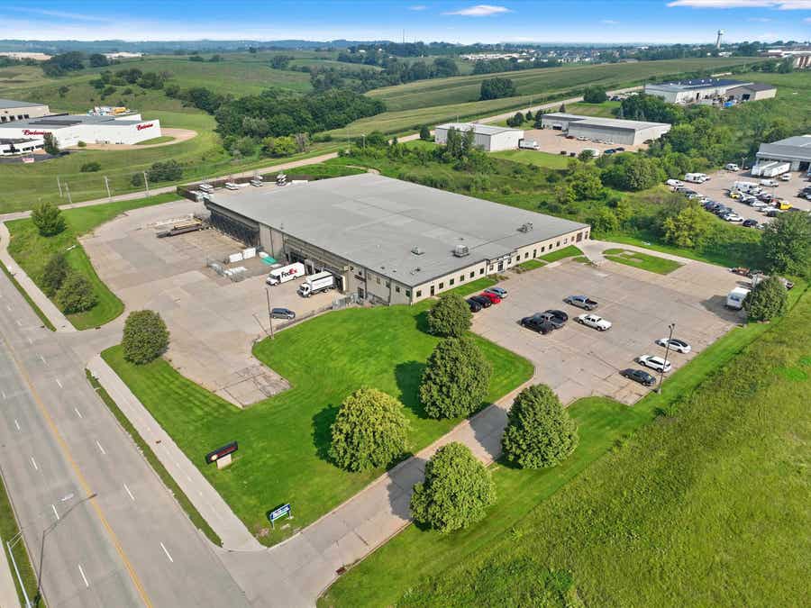 Property photo for 4949 Chavenelle Drive, Dubuque, IA