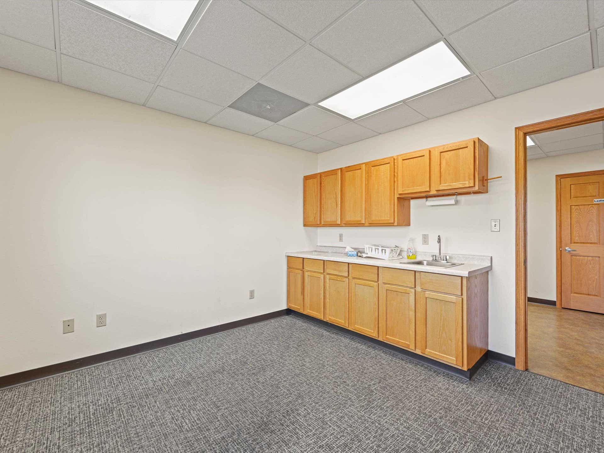 10496 Ironwood Drive, Dubuque, IA 52003 10496 Ironwood Drive, Dubuque, IA 52003