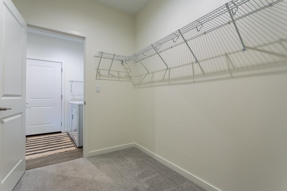 4459 Ewing Drive, Dubuque, IA 52002 4459 Ewing Drive, Dubuque, IA 52002