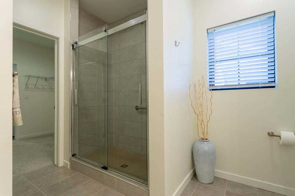 4459 Ewing Drive, Dubuque, IA 52002 4459 Ewing Drive, Dubuque, IA 52002