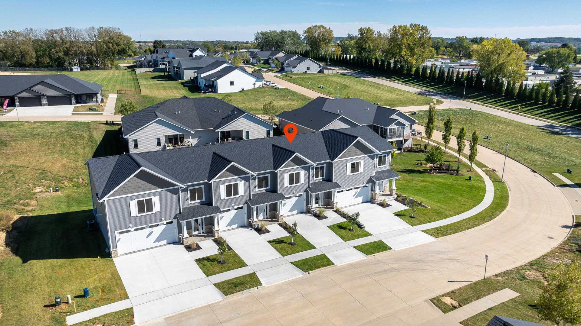 1378 Autumn Ridge Lane, Dubuque, IA 52003 1378 Autumn Ridge Lane, Dubuque, IA 52003