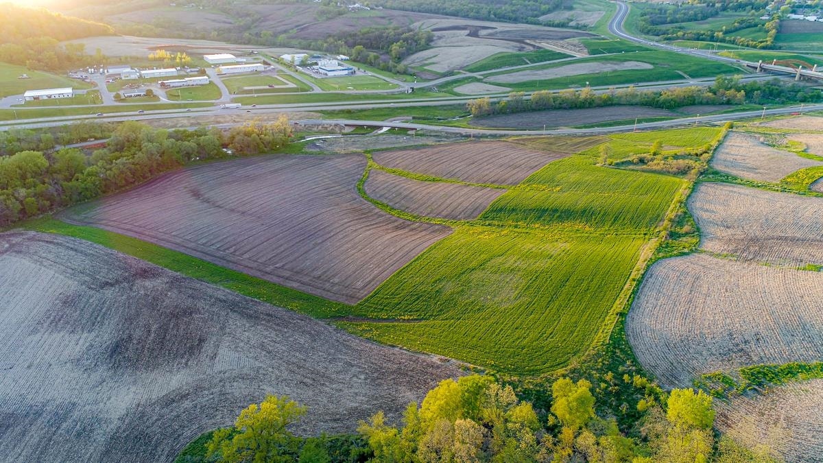 TBD S HWY 61 151, #at Elmwood Drive, Dubuque, IA 52003 TBD S HWY 61 151, #at Elmwood Drive, Dubuque, IA 52003