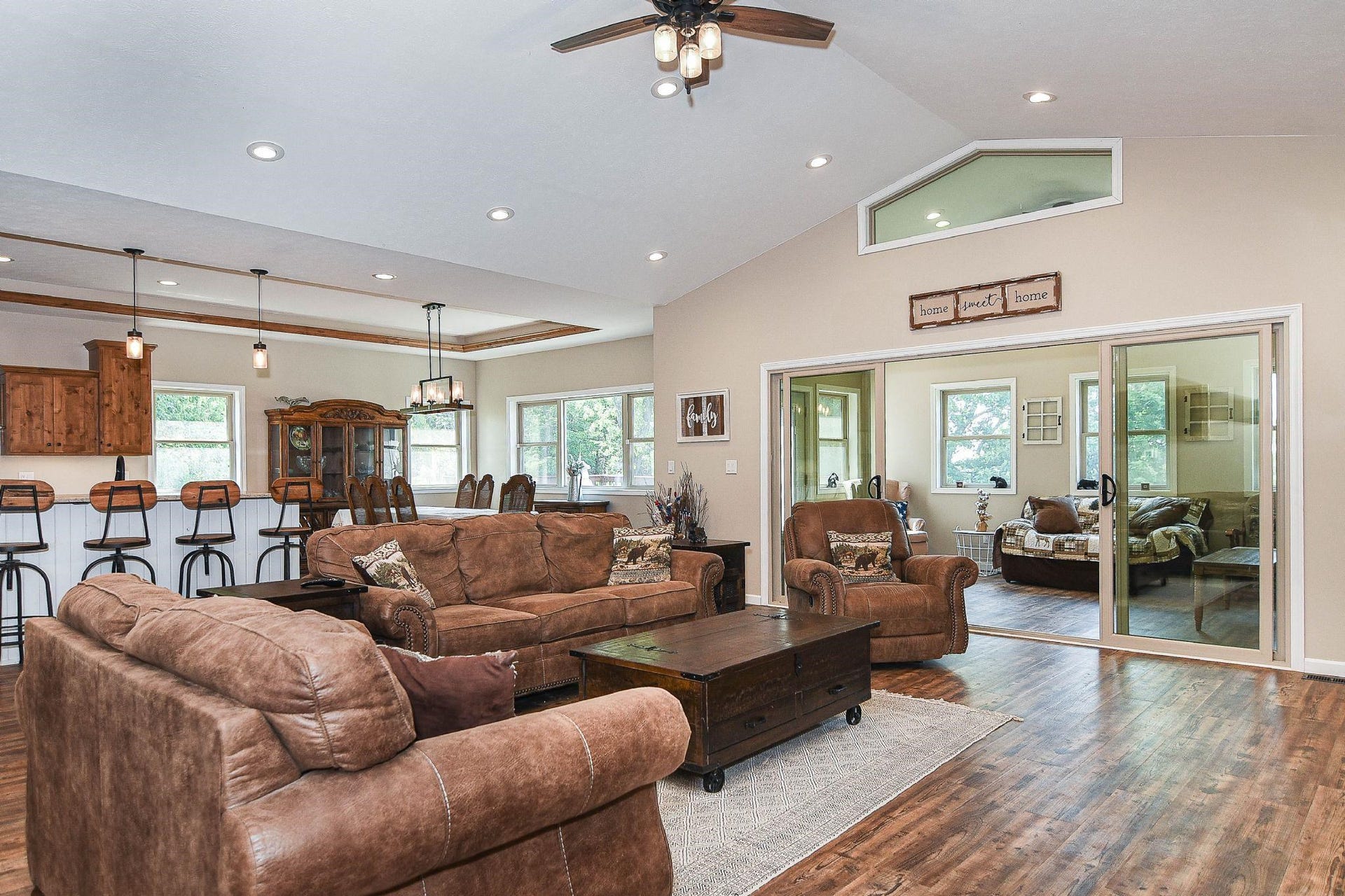 25619 226th Avenue, Delhi, IA 52223 25619 226th Avenue, Delhi, IA 52223