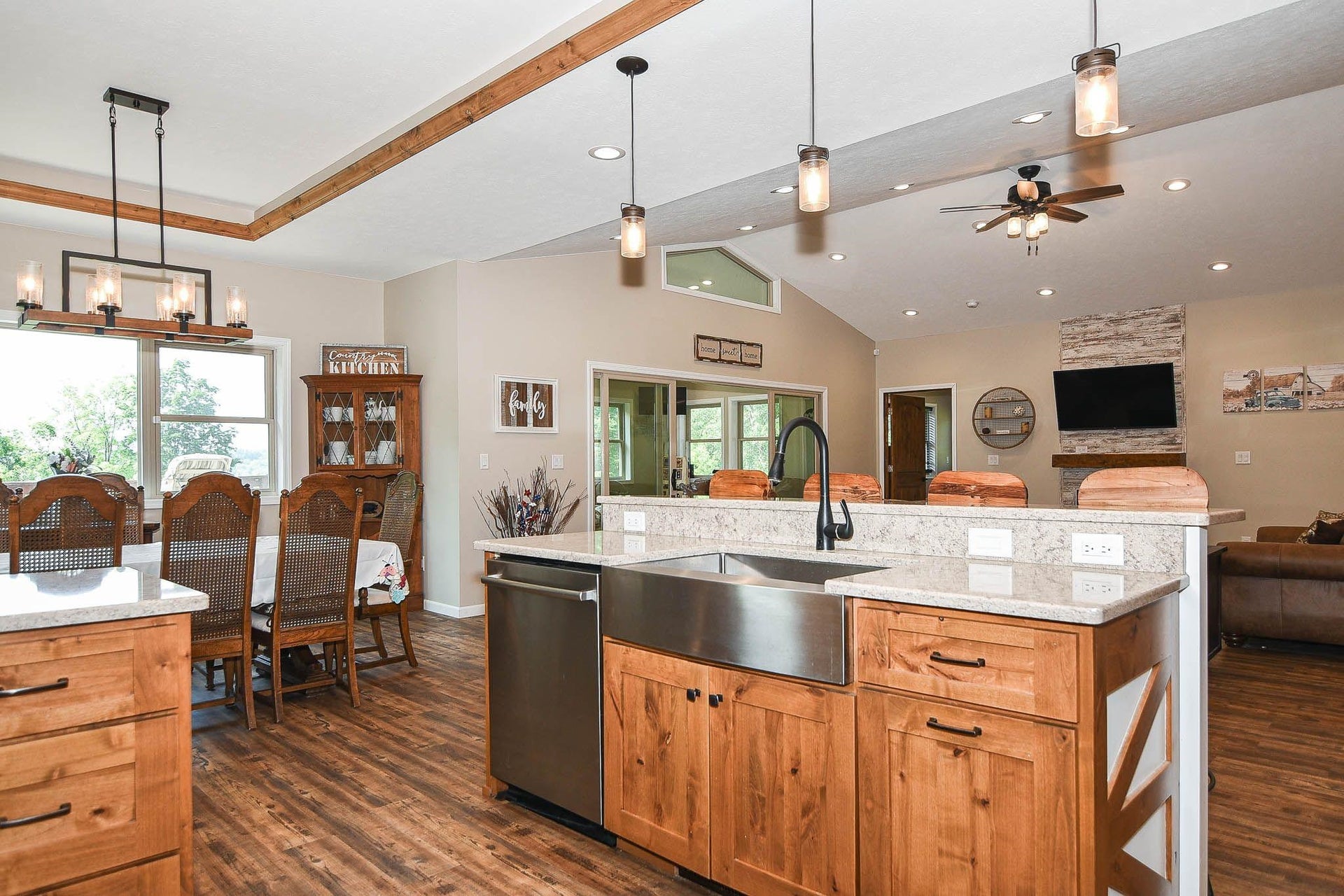 25619 226th Avenue, Delhi, IA 52223 25619 226th Avenue, Delhi, IA 52223