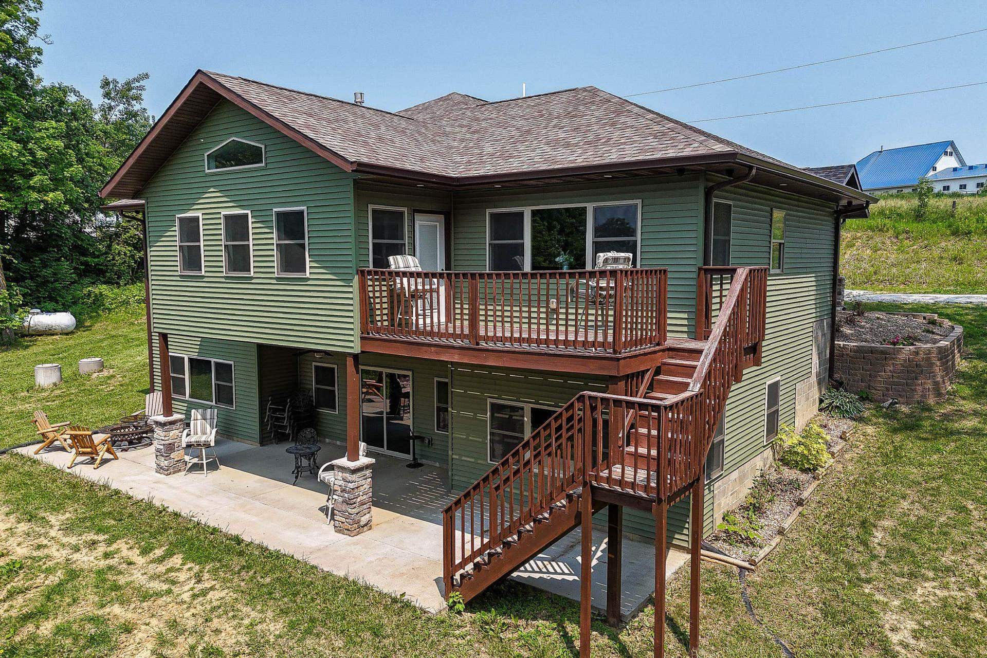 25619 226th Avenue, Delhi, IA 52223 25619 226th Avenue, Delhi, IA 52223
