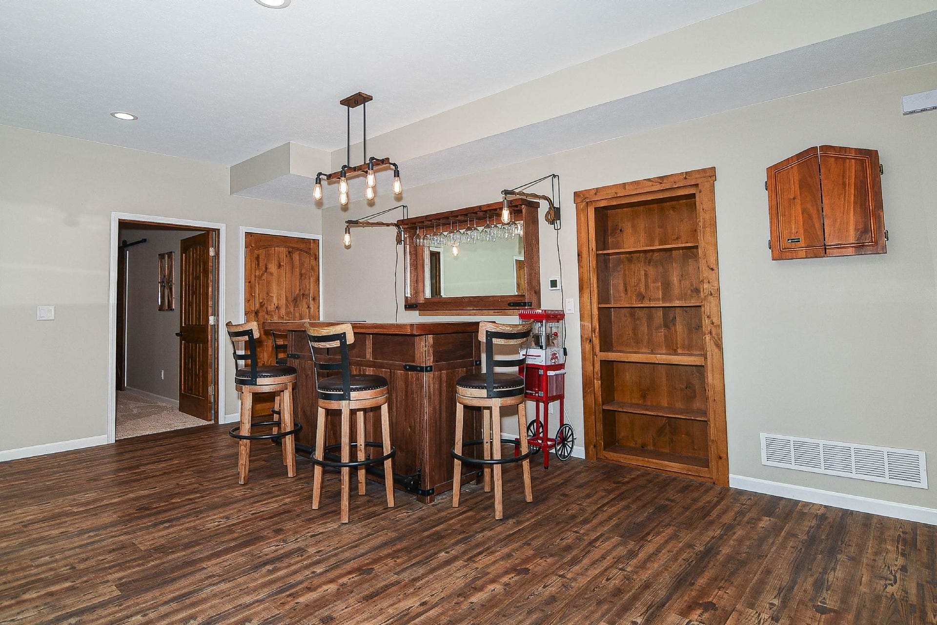 25619 226th Avenue, Delhi, IA 52223 25619 226th Avenue, Delhi, IA 52223