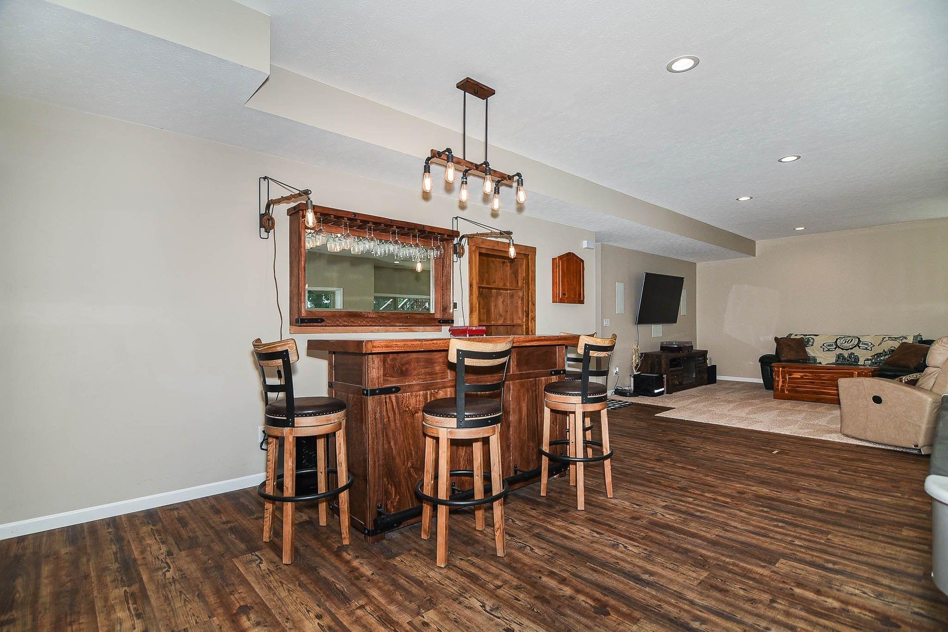 25619 226th Avenue, Delhi, IA 52223 25619 226th Avenue, Delhi, IA 52223