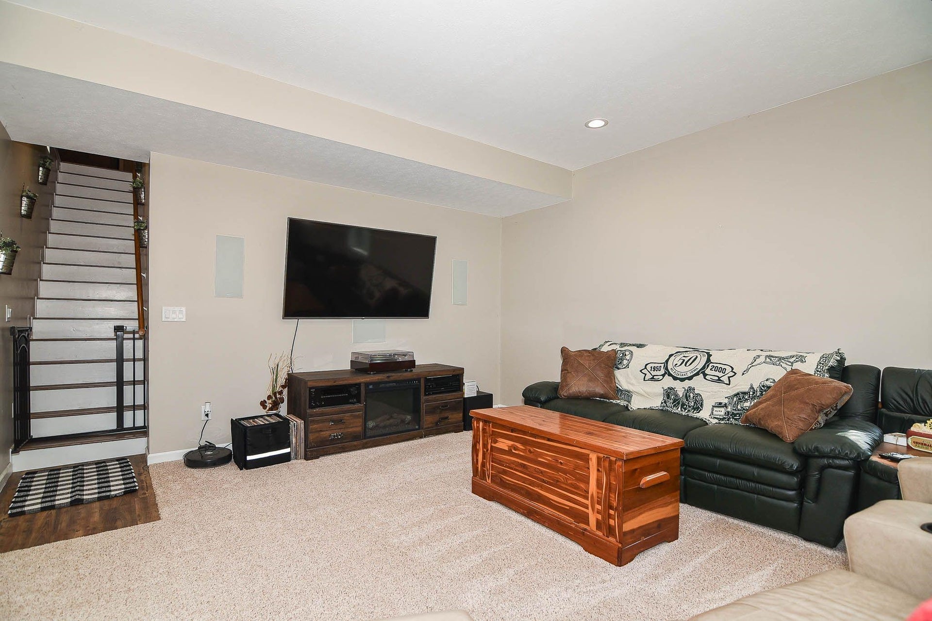25619 226th Avenue, Delhi, IA 52223 25619 226th Avenue, Delhi, IA 52223
