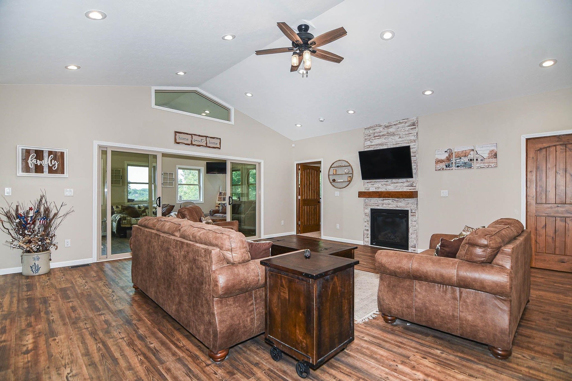 25619 226th Avenue, Delhi, IA 52223 25619 226th Avenue, Delhi, IA 52223