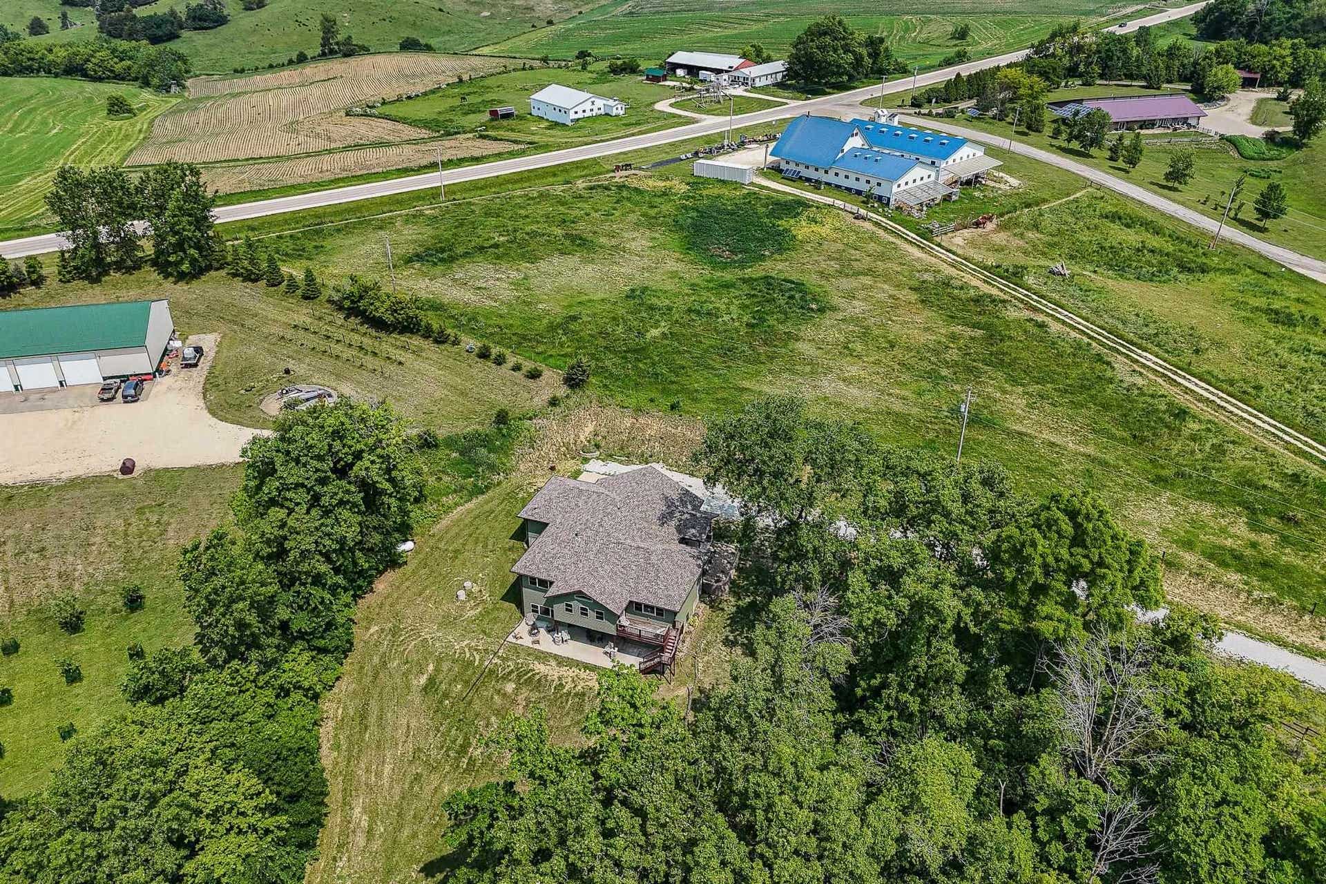 25619 226th Avenue, Delhi, IA 52223 25619 226th Avenue, Delhi, IA 52223