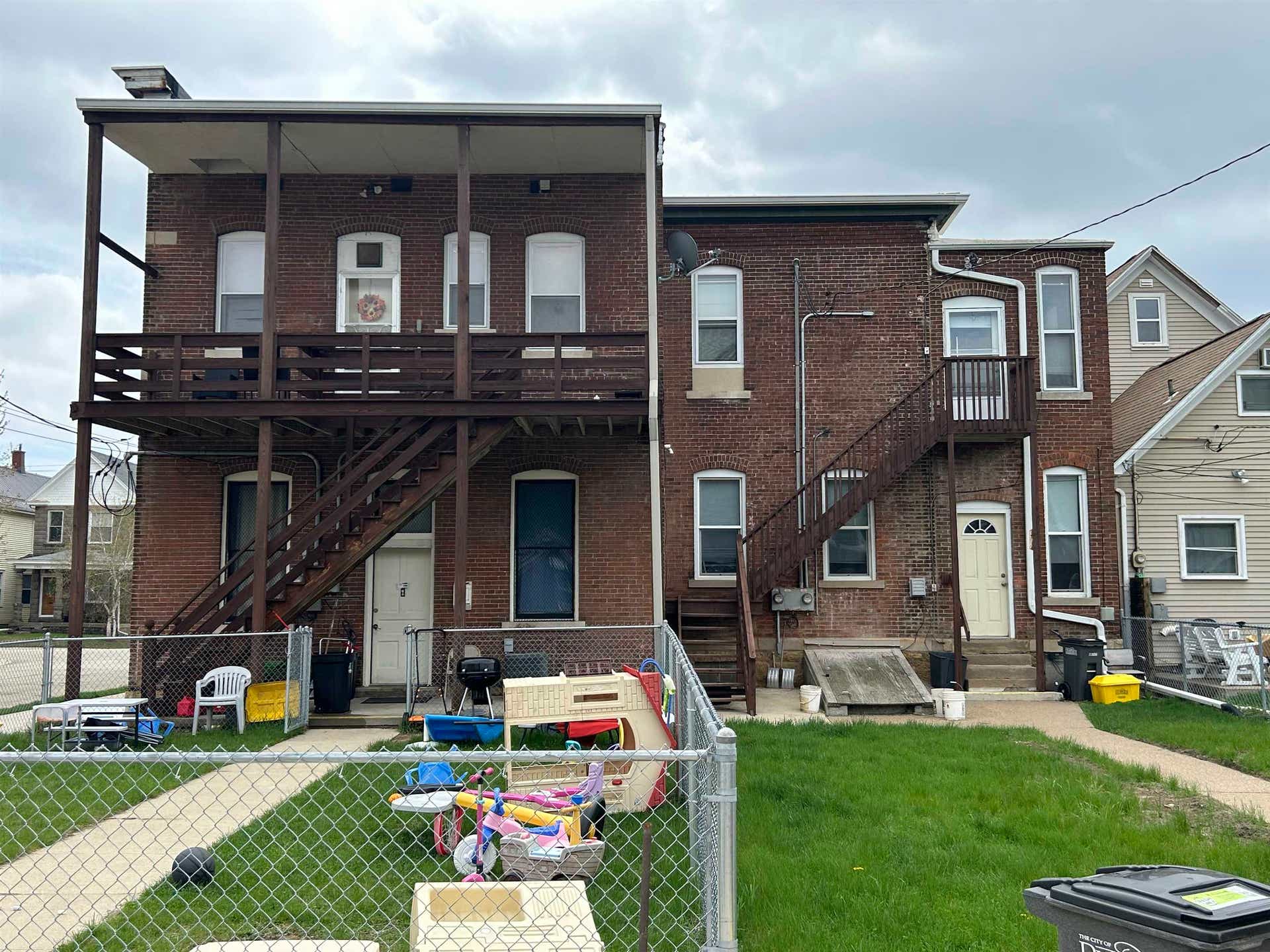 1229 & 1233 Rhomberg Avenue, Dubuque, IA 52001-1851 1229 & 1233 Rhomberg Avenue, Dubuque, IA 52001-1851