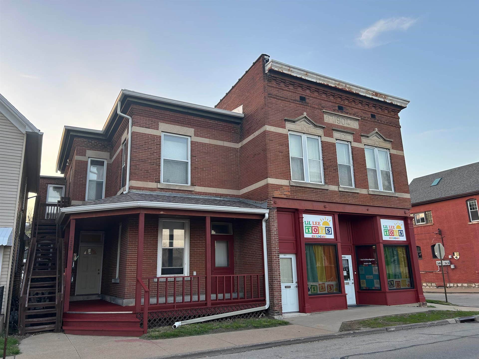 1229 & 1233 Rhomberg Avenue, Dubuque, IA 52001-1851 1229 & 1233 Rhomberg Avenue, Dubuque, IA 52001-1851