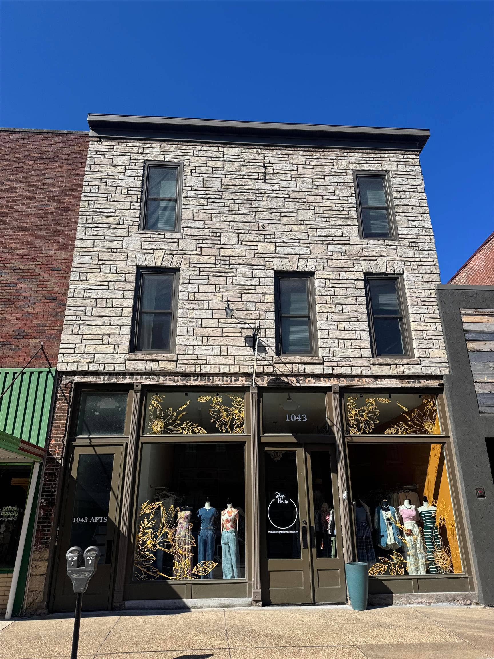 1043 & 1053 Main Street, Dubuque, IA 52001-1309 1043 & 1053 Main Street, Dubuque, IA 52001-1309