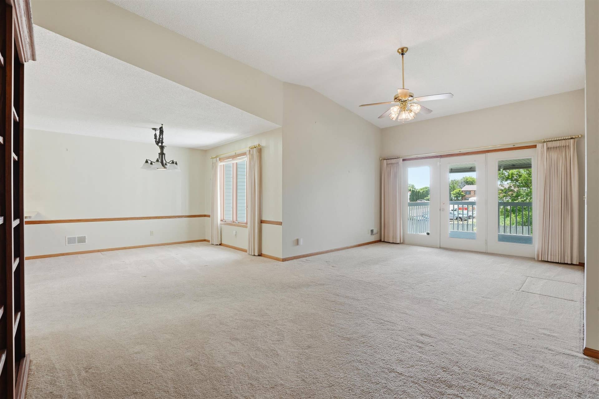 2275 Pasadena Drive #51, Dubuque, IA 52001 2275 Pasadena Drive #51, Dubuque, IA 52001