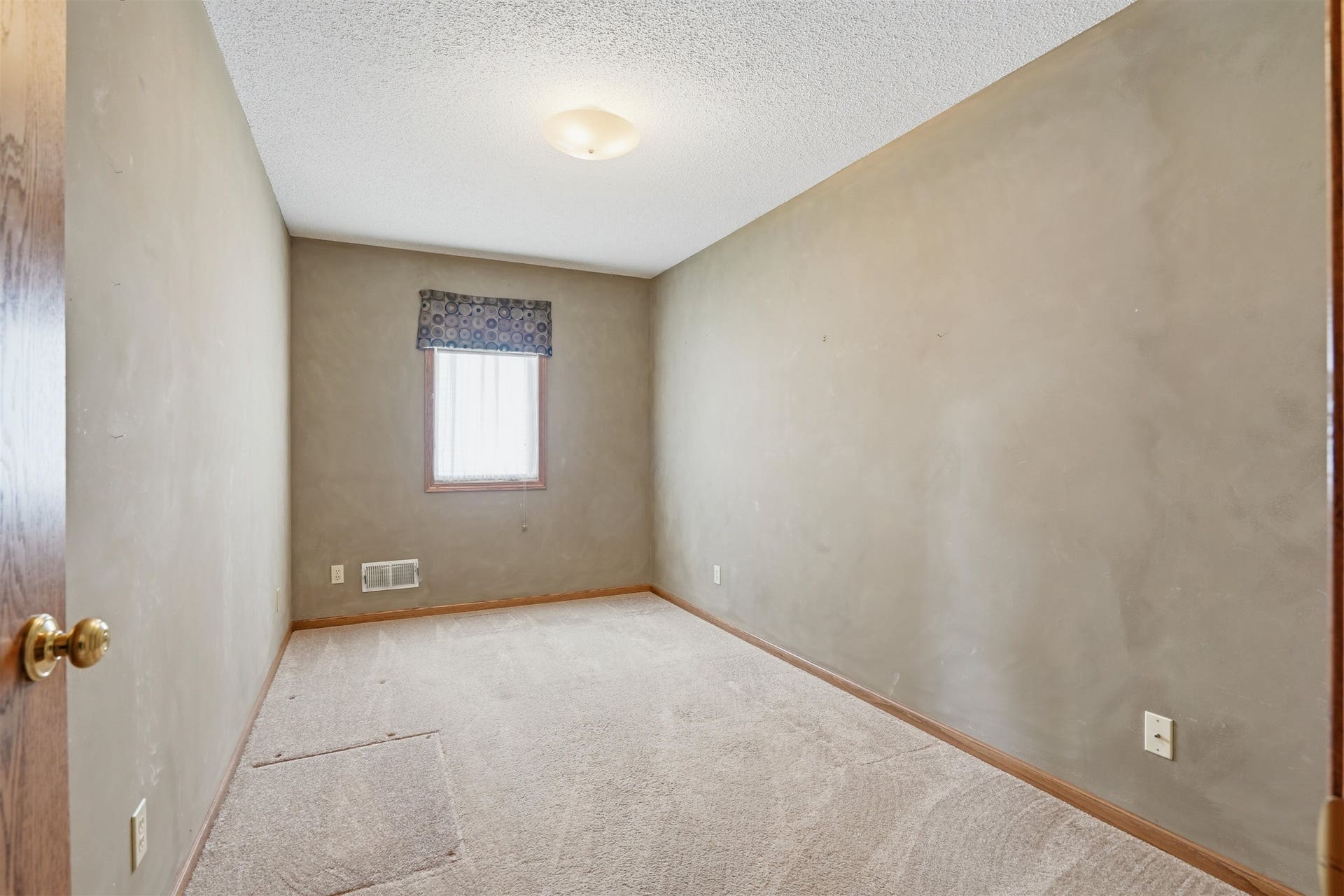 2275 Pasadena Drive #51, Dubuque, IA 52001 2275 Pasadena Drive #51, Dubuque, IA 52001