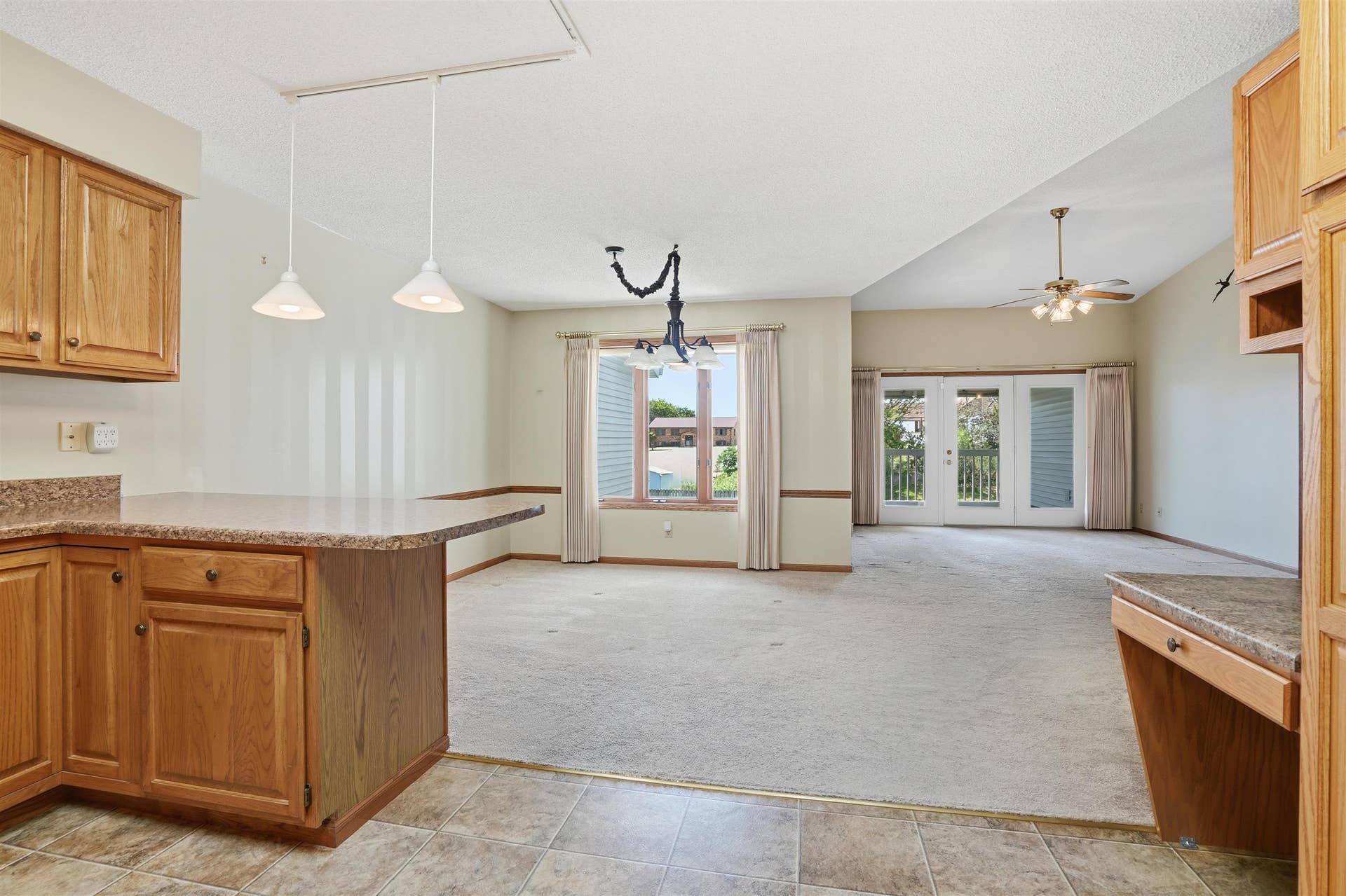 2275 Pasadena Drive #51, Dubuque, IA 52001 2275 Pasadena Drive #51, Dubuque, IA 52001