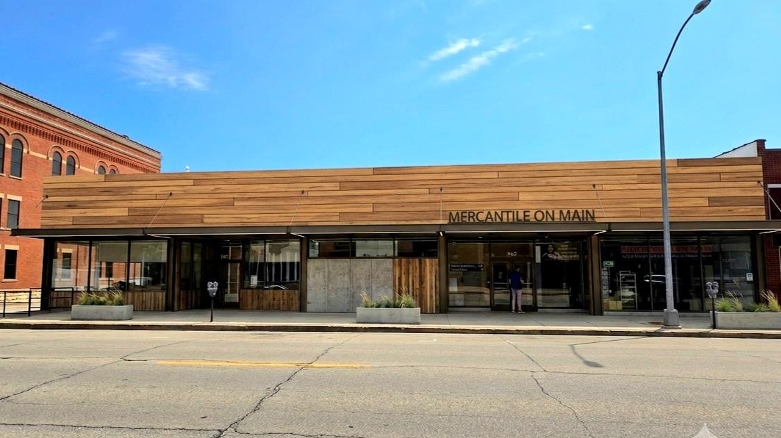 962-980 Main Street, Dubuque, IA 52001 Example Facade Udpdate