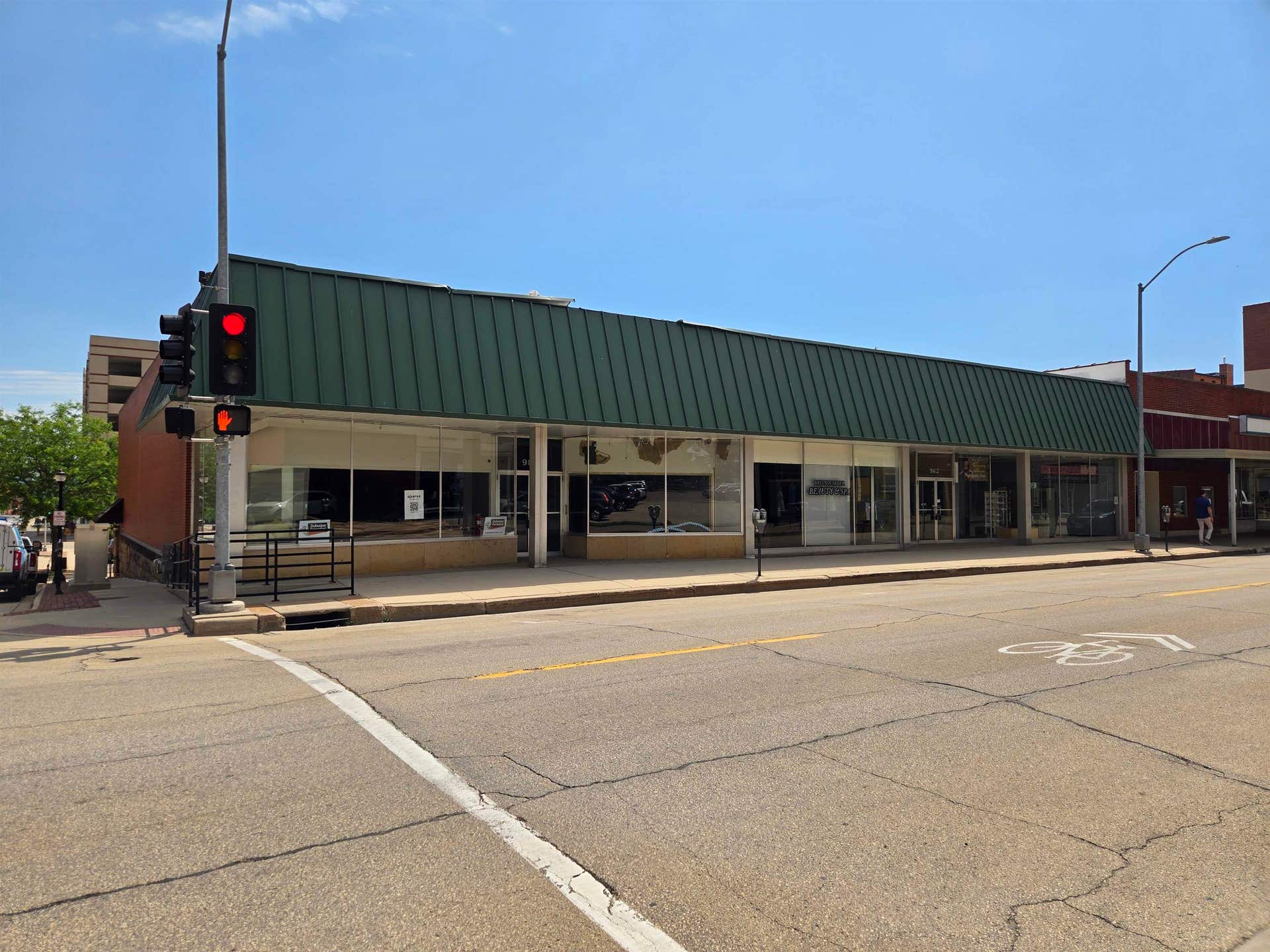 962-980 Main Street, Dubuque, IA 52001 962-980 Main Street, Dubuque, IA 52001