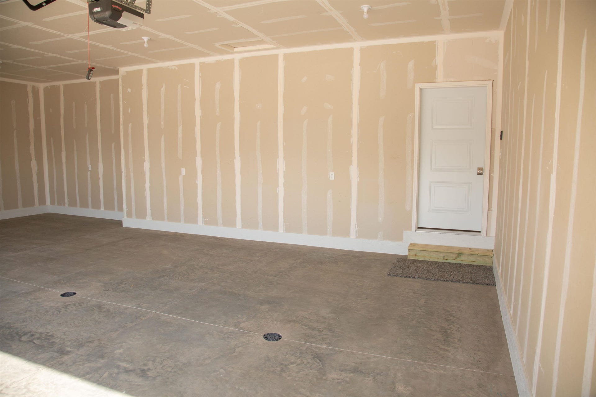 2282 Helle Drive, Asbury, IA 52002 2282 Helle Drive, Asbury, IA 52002