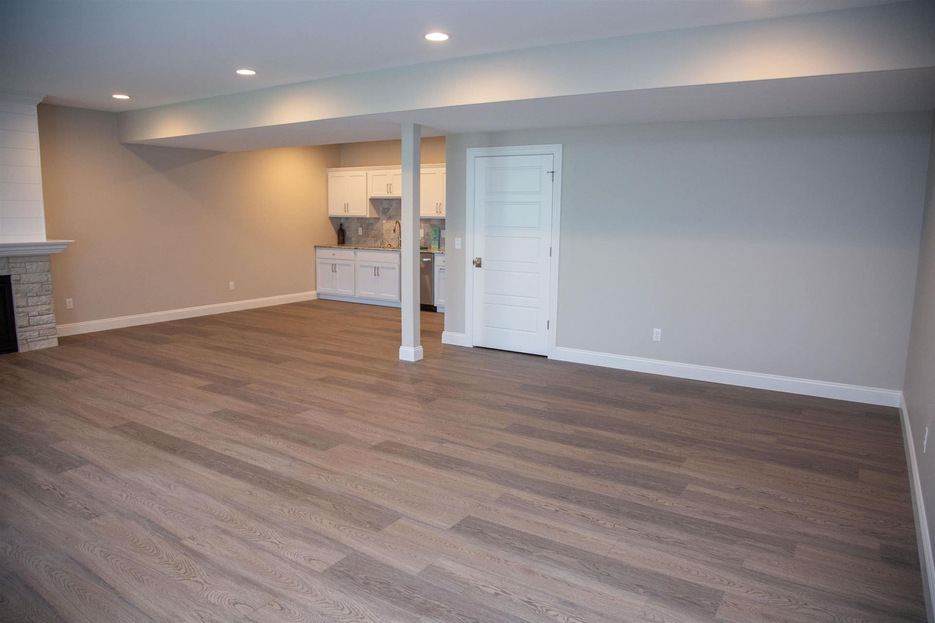 2282 Helle Drive, Asbury, IA 52002 2282 Helle Drive, Asbury, IA 52002
