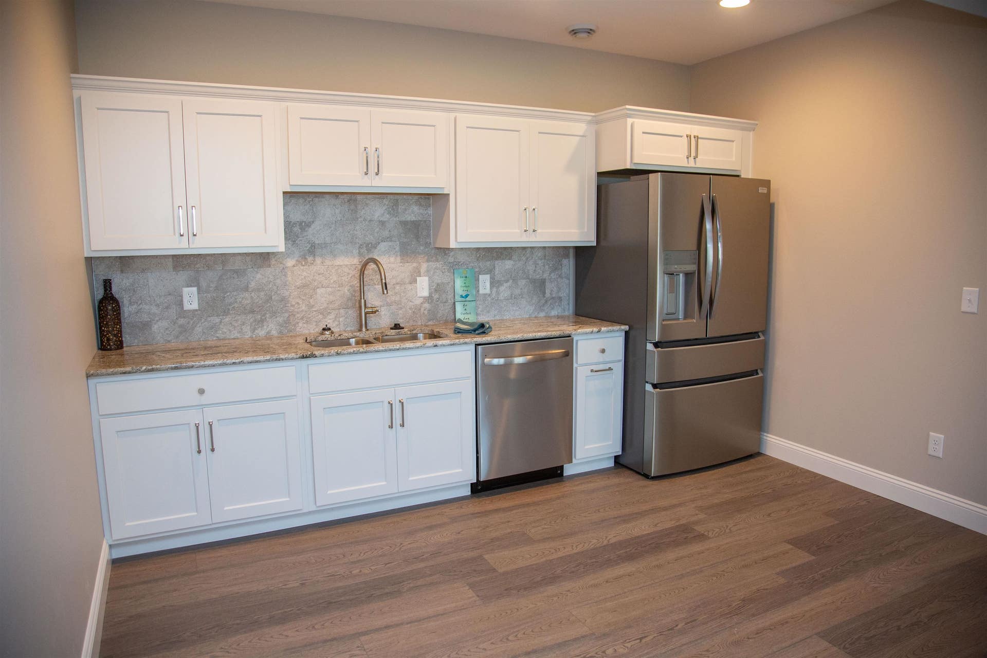 2282 Helle Drive, Asbury, IA 52002 2282 Helle Drive, Asbury, IA 52002