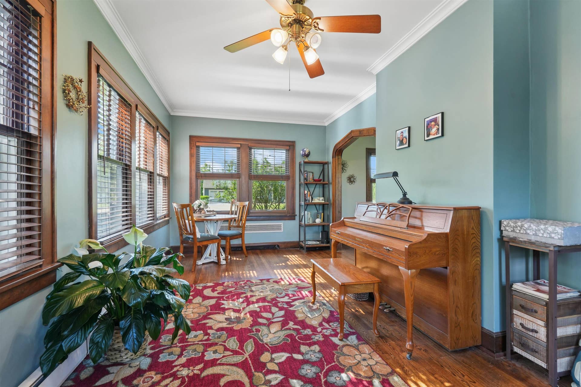 1430 S Grandview Avenue, Dubuque, IA 52003 1430 S Grandview Avenue, Dubuque, IA 52003
