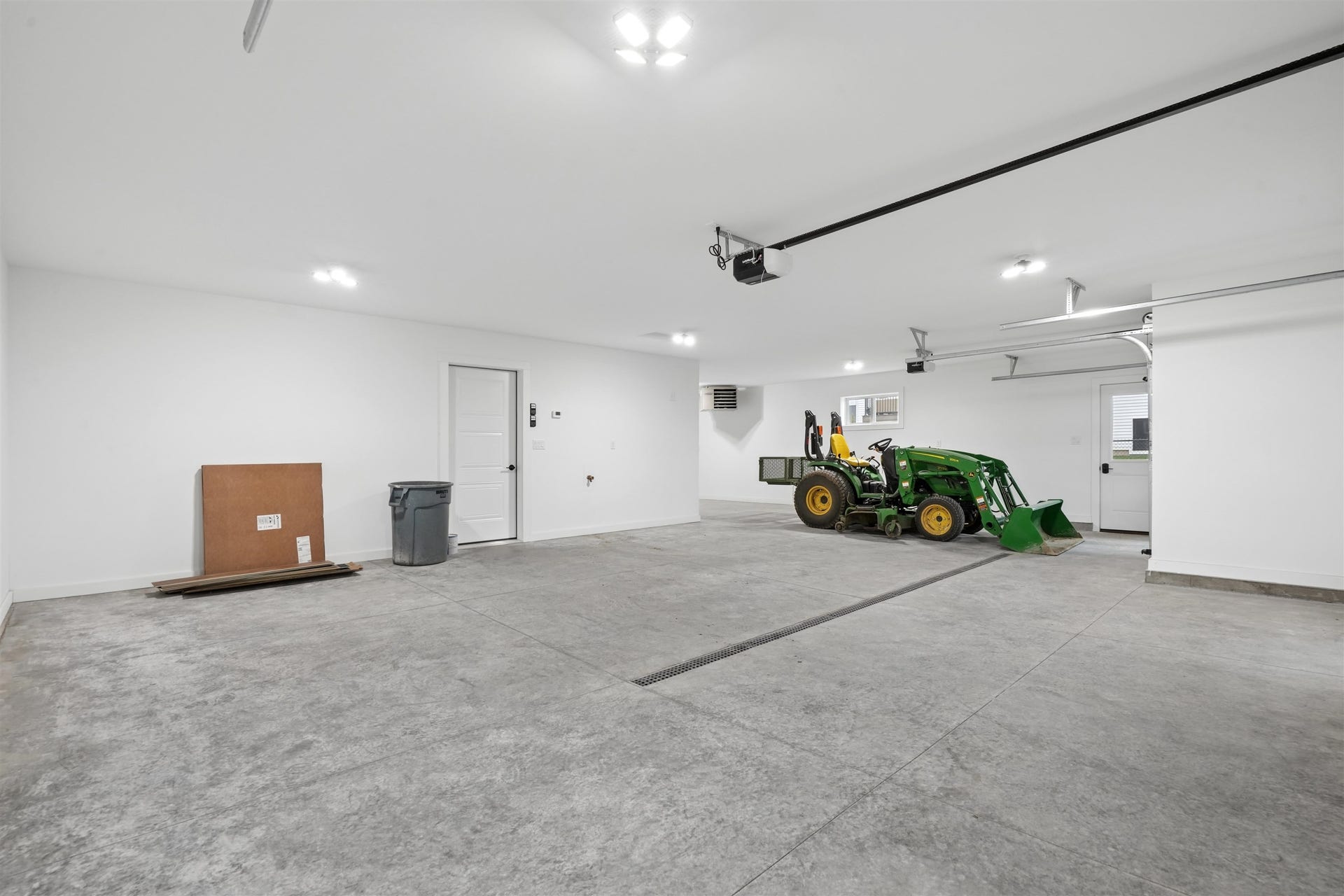 1006 Sage Oak Circle, Manchester, IA 52057 1006 Sage Oak Circle, Manchester, IA 52057