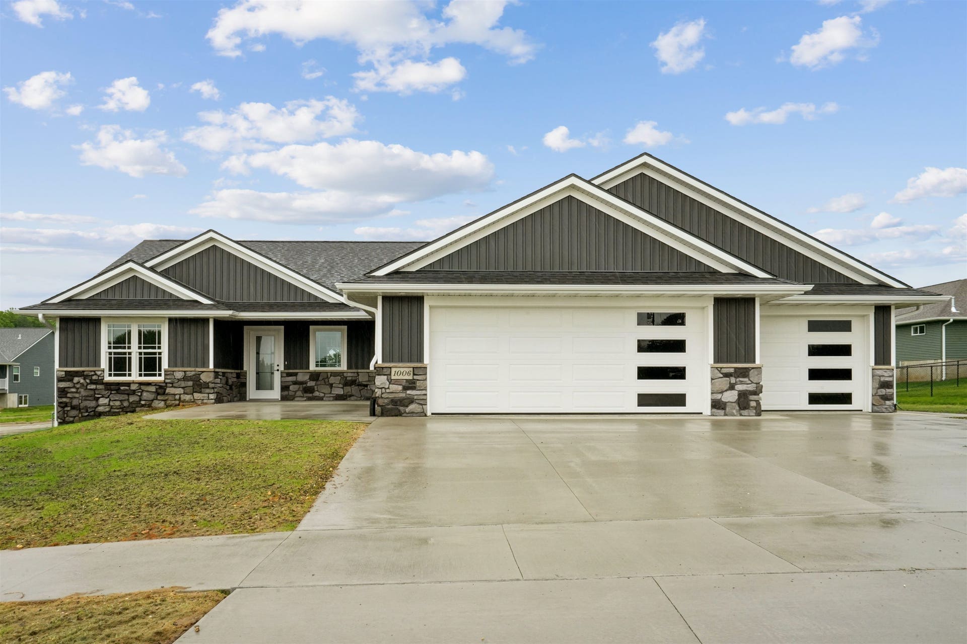 1006 Sage Oak Circle, Manchester, IA 52057 1006 Sage Oak Circle, Manchester, IA 52057