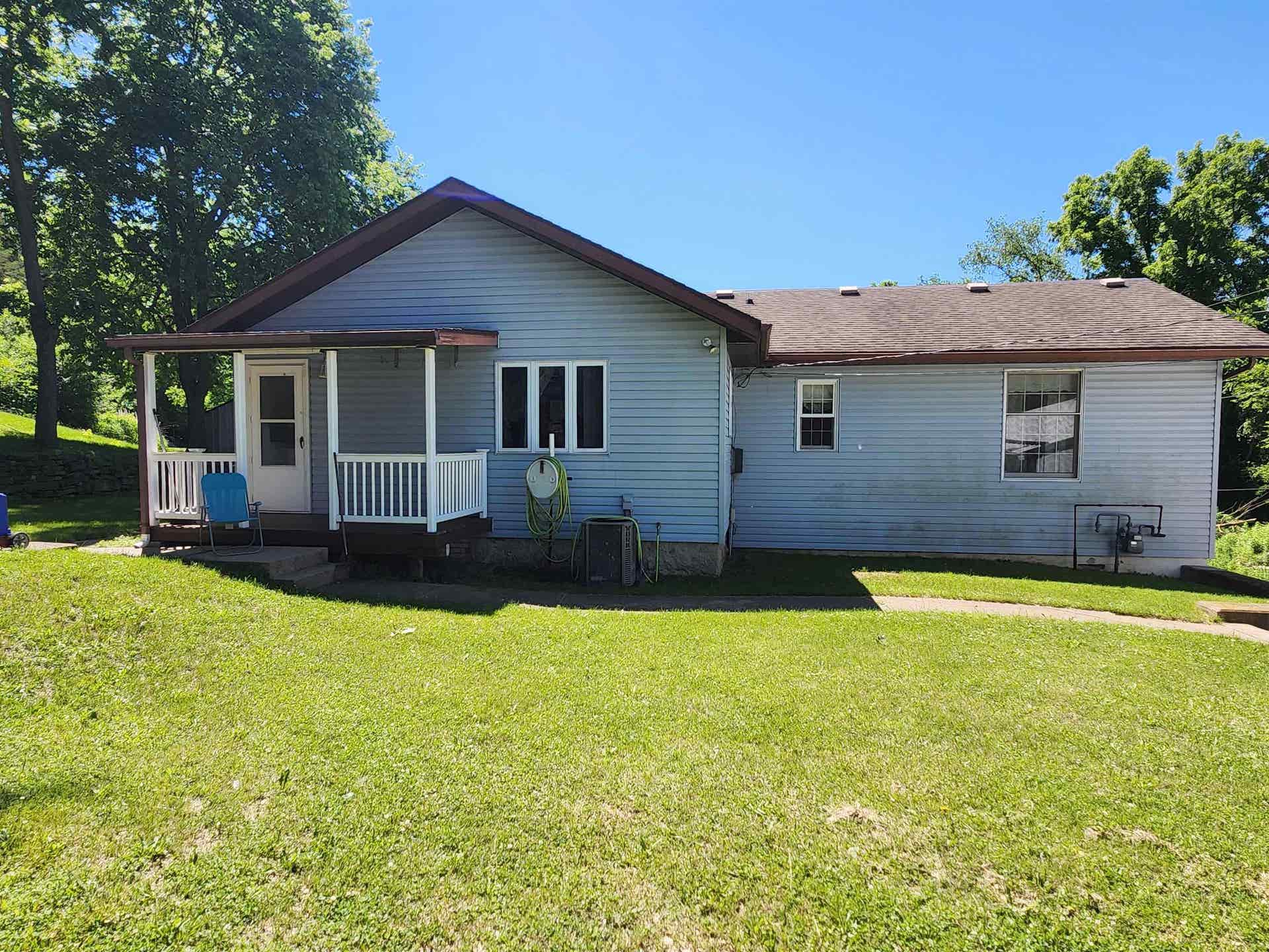 17280 Gardners Lane, Dubuque, IA 52001 17280 Gardners Lane, Dubuque, IA 52001