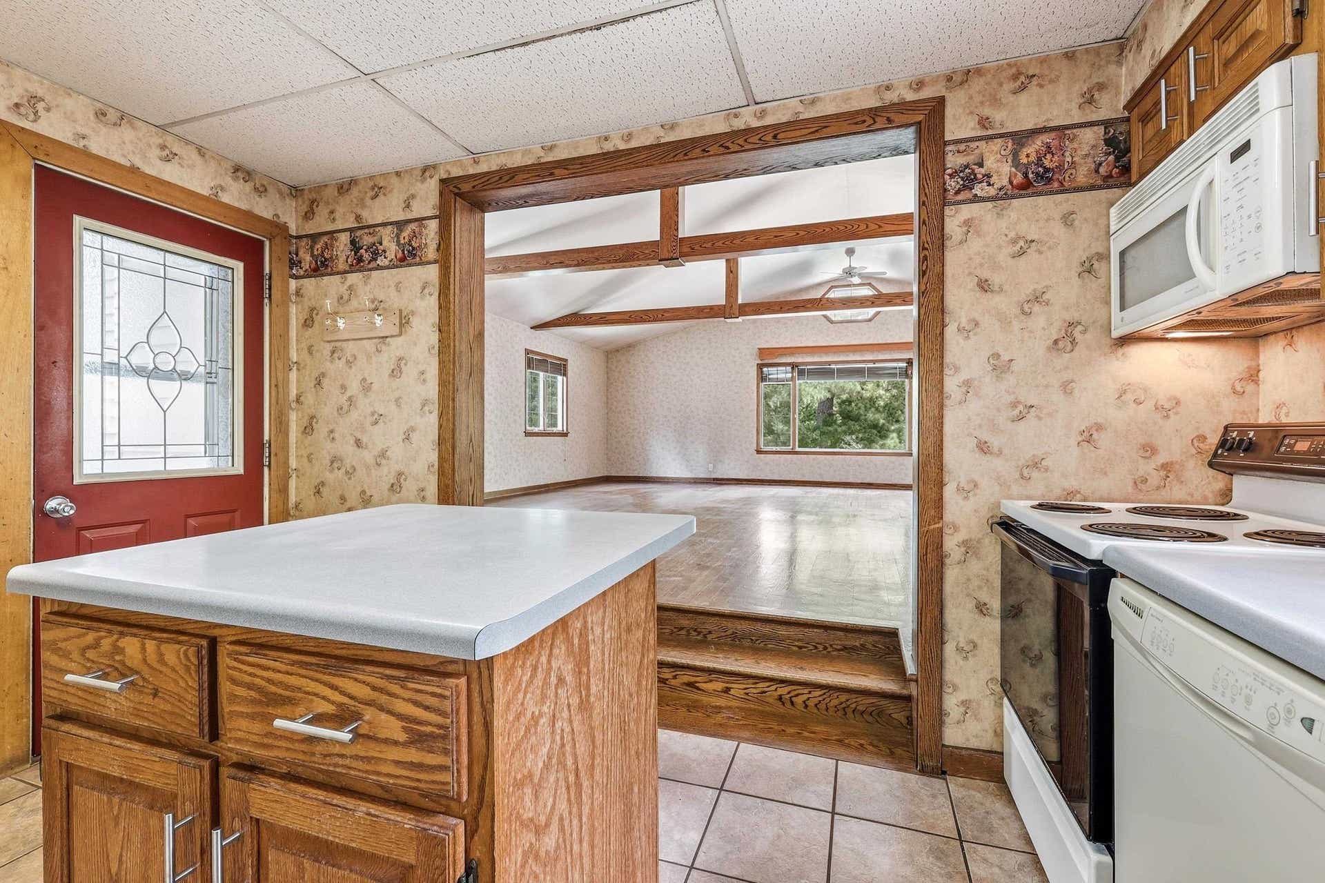 2030 Rockdale Road, Dubuque, IA 52003 2030 Rockdale Road, Dubuque, IA 52003