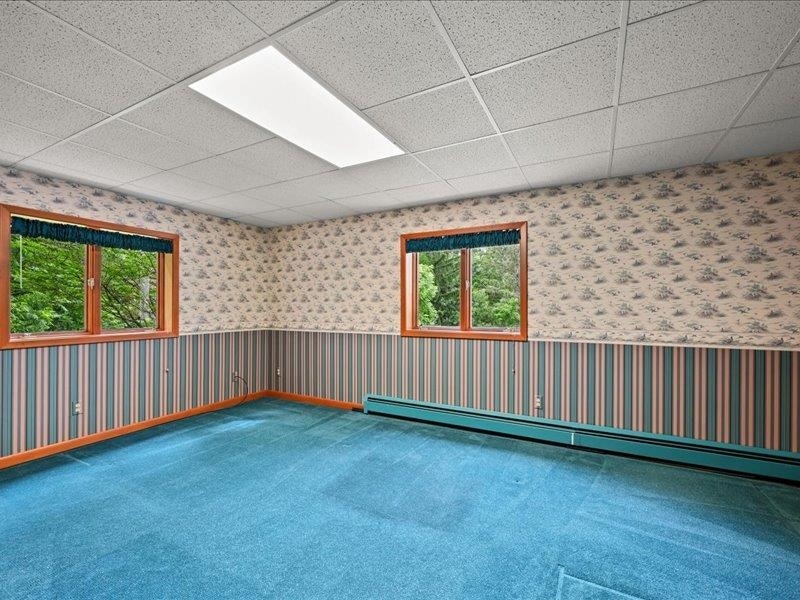 12275 Kingston Way, Dubuque, IA 52001 12275 Kingston Way, Dubuque, IA 52001