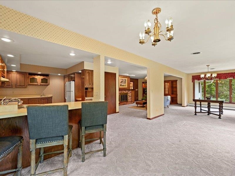 12275 Kingston Way, Dubuque, IA 52001 12275 Kingston Way, Dubuque, IA 52001