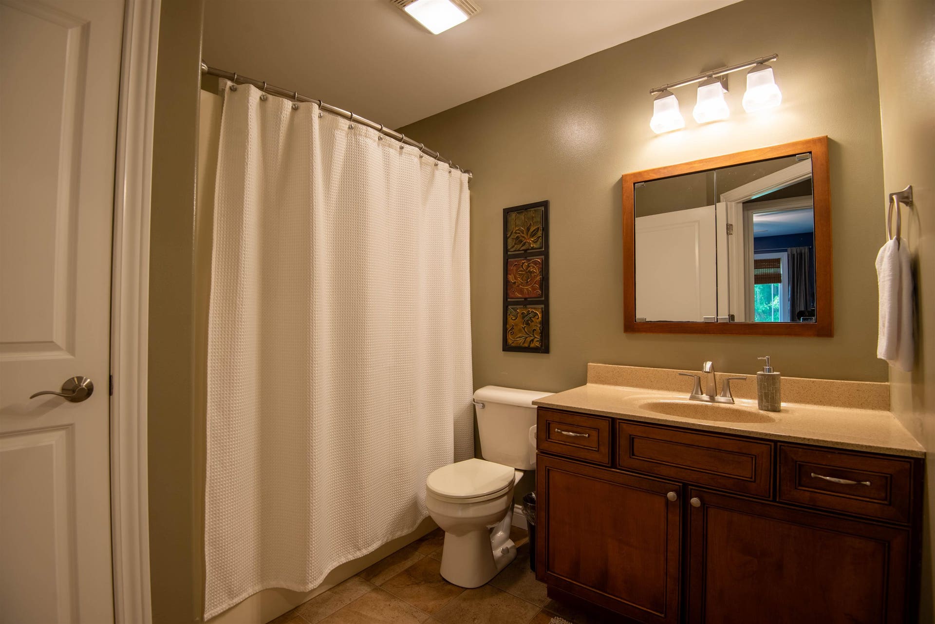 2289 Wedgewood Drive, Dubuque, IA 52002 2289 Wedgewood Drive, Dubuque, IA 52002