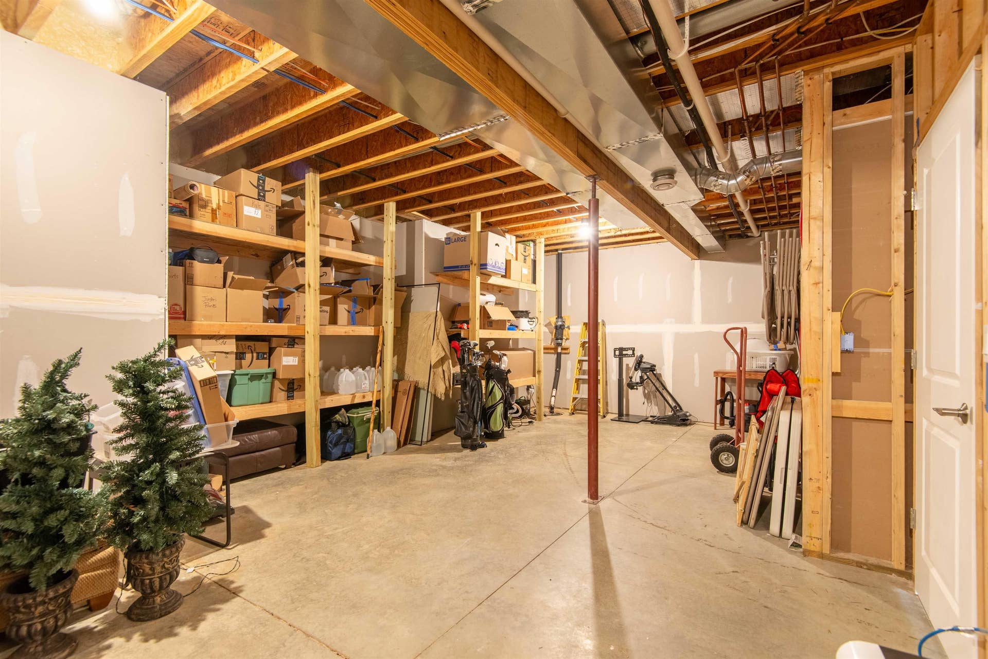 2289 Wedgewood Drive, Dubuque, IA 52002 2289 Wedgewood Drive, Dubuque, IA 52002