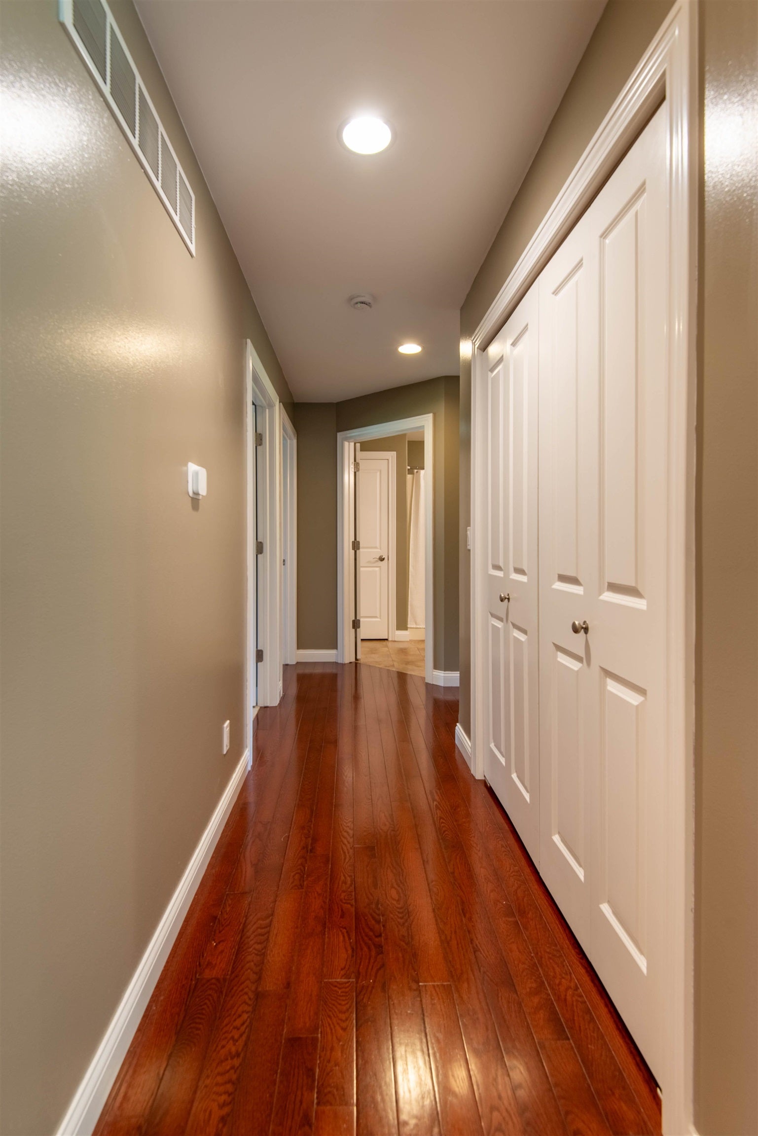 2289 Wedgewood Drive, Dubuque, IA 52002 2289 Wedgewood Drive, Dubuque, IA 52002