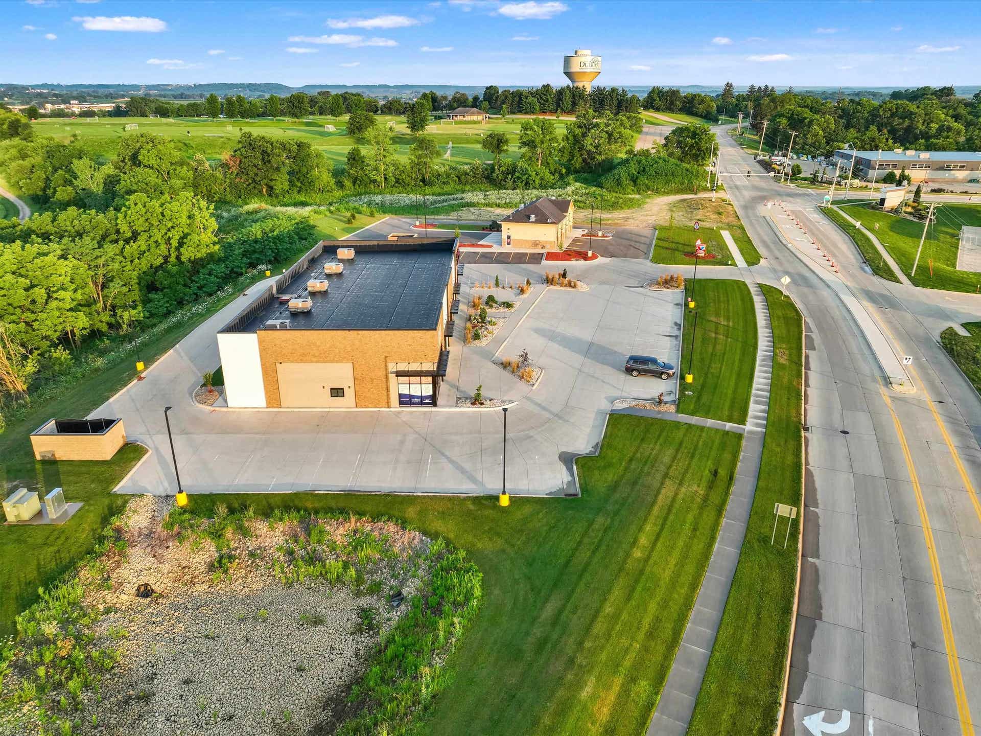 3315 John F. Kennedy Road, Dubuque, IA 52002 3315 John F. Kennedy Road, Dubuque, IA 52002
