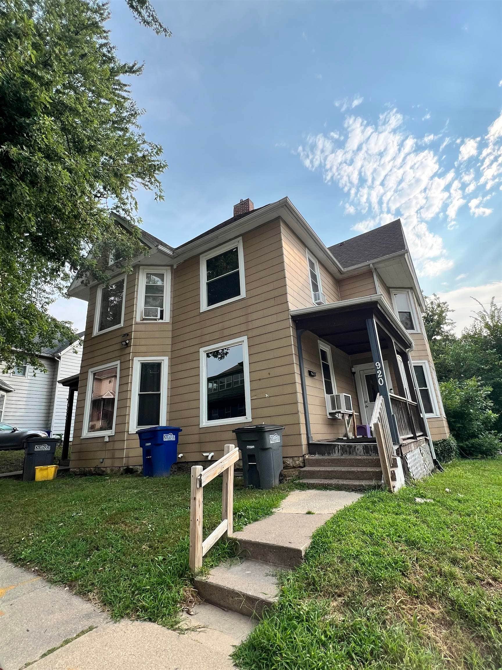 920 Wilson Avenue, Dubuque, IA 52001 920 Wilson Avenue, Dubuque, IA 52001