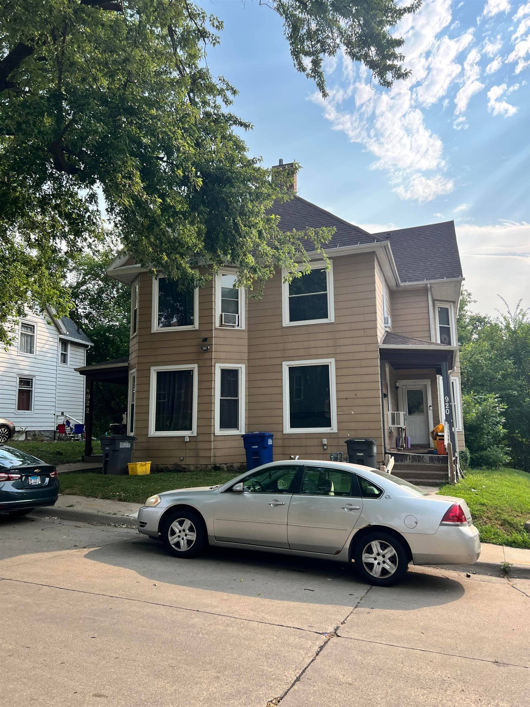 920 Wilson Avenue, Dubuque, IA 52001 920 Wilson Avenue, Dubuque, IA 52001