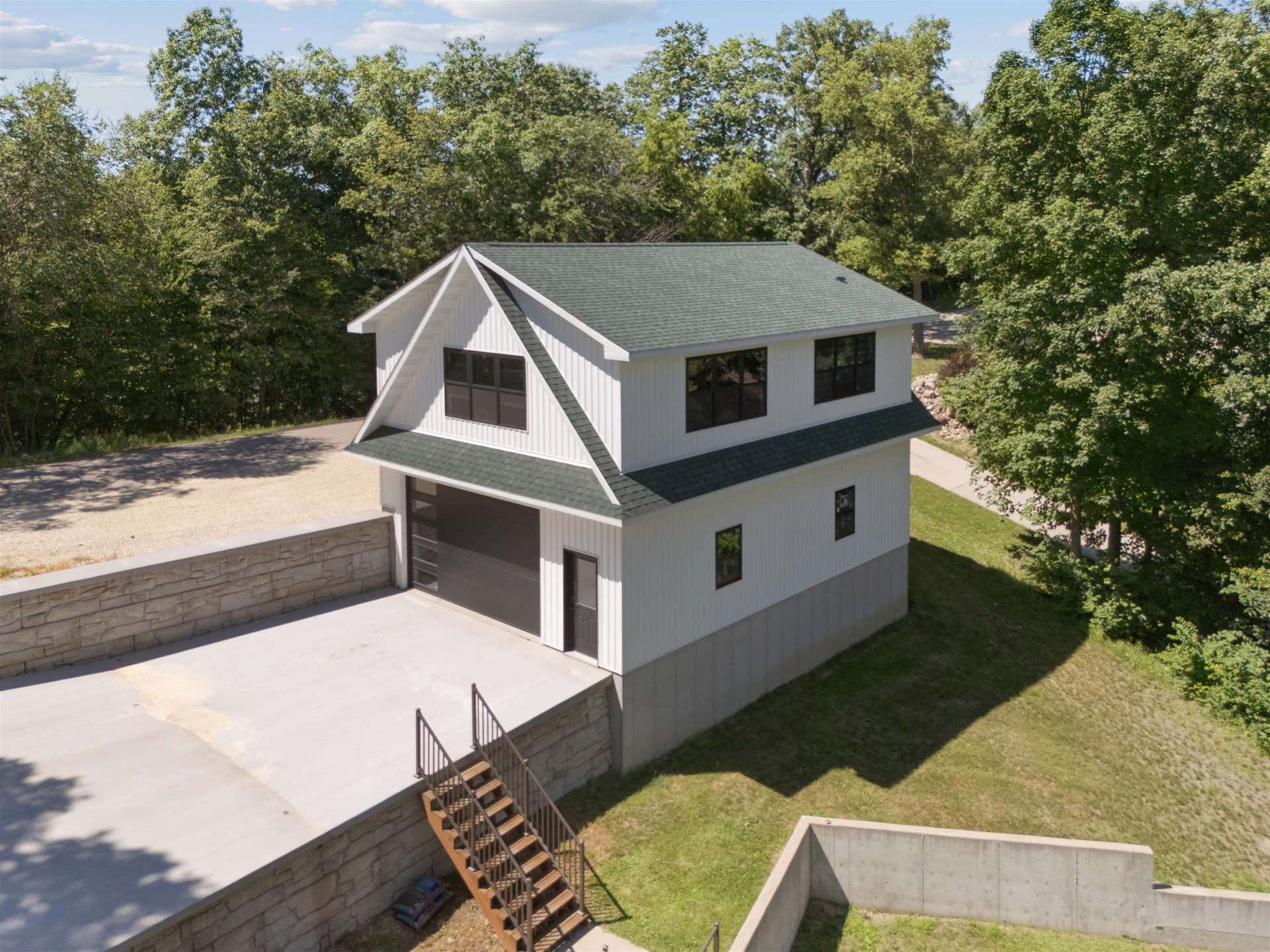 26160 225th Avenue, Delhi, IA 52223 26160 225th Avenue, Delhi, IA 52223