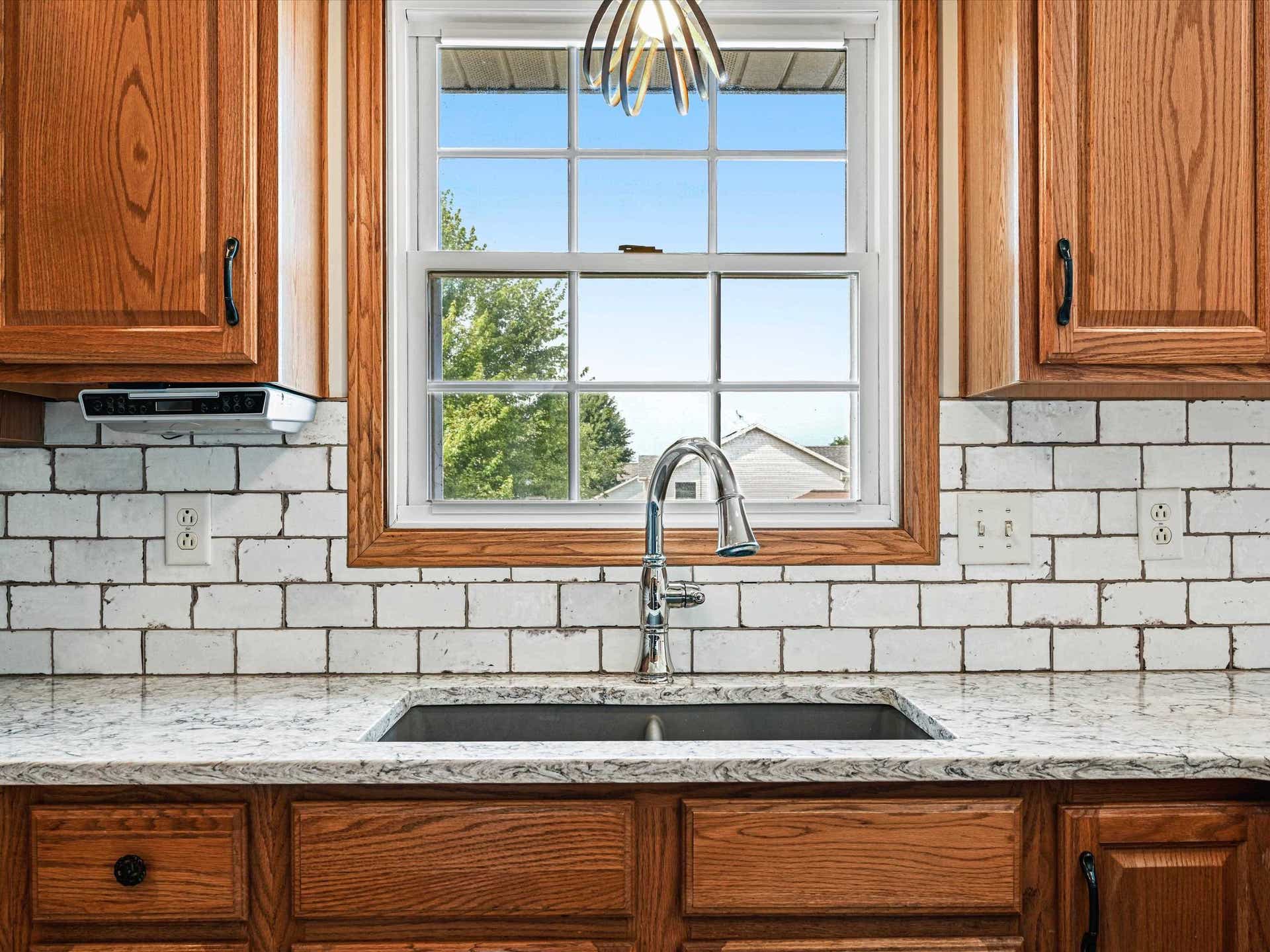 6183 Forest Hills Drive, Dubuque, IA 52002 6183 Forest Hills Drive, Dubuque, IA 52002